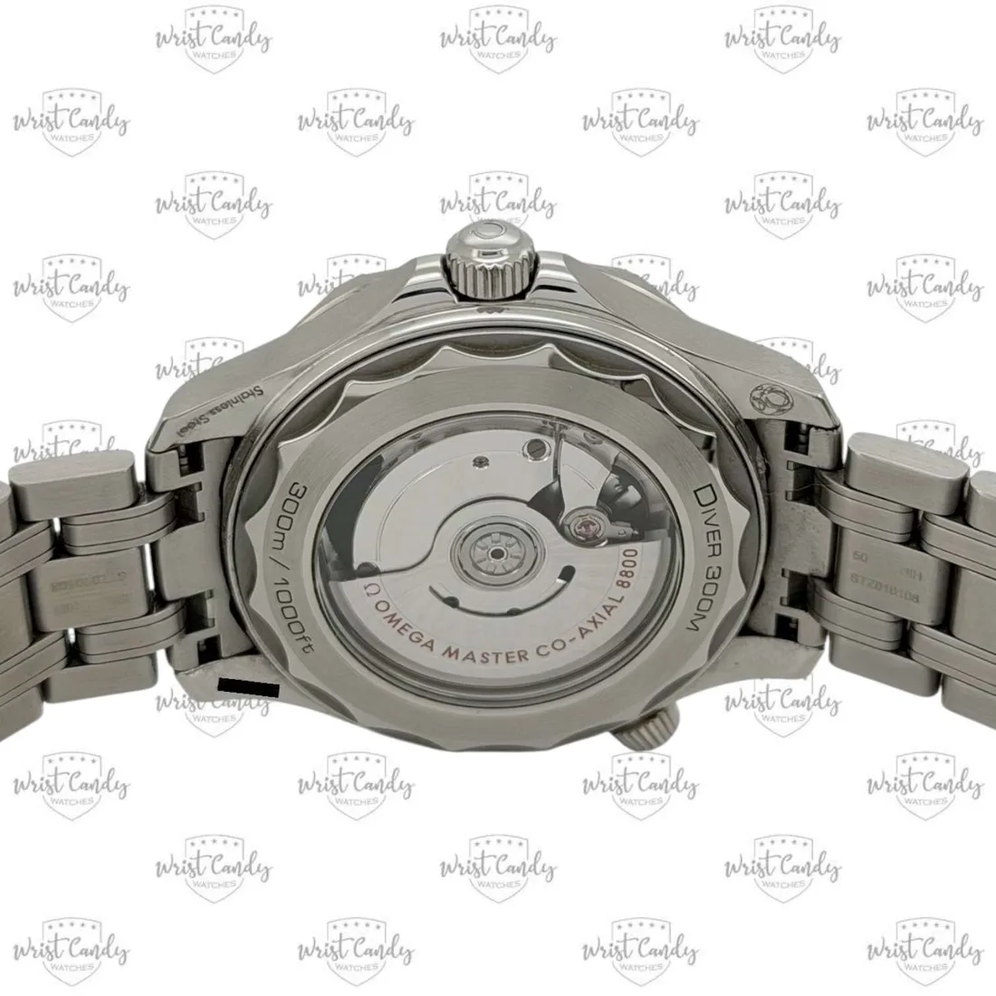 Omega Seamaster Diver 300M green dial — achterkant