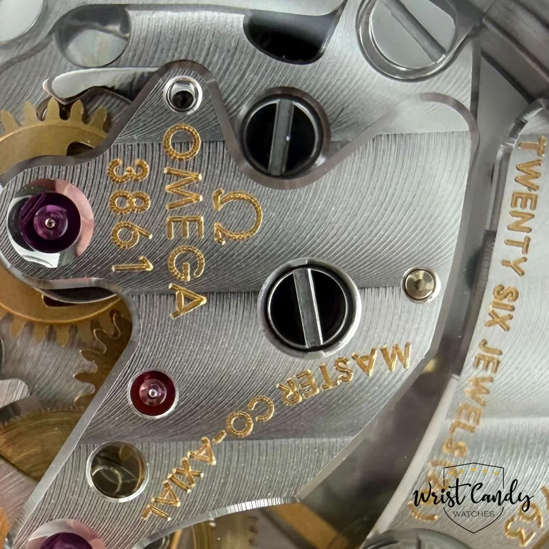 Omega Speedmaster Moonwatch Professional — detail 9