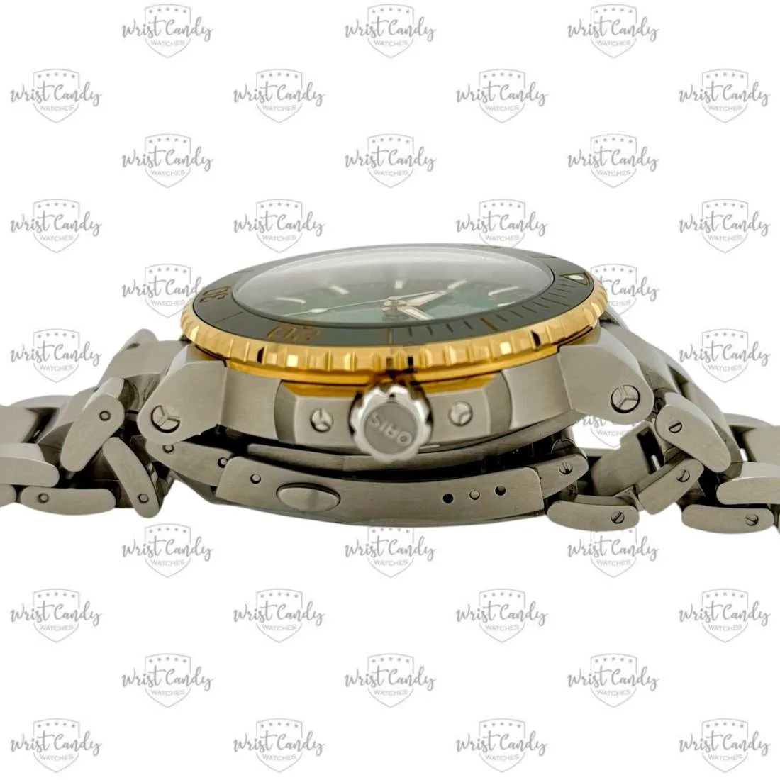 Oris Aquis Date Calibre 400 — detail 9