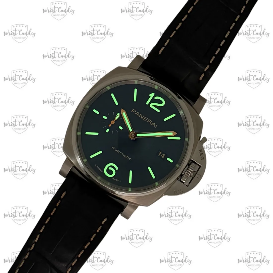 Panerai Luminor Due Titanium 42mm — zijkant